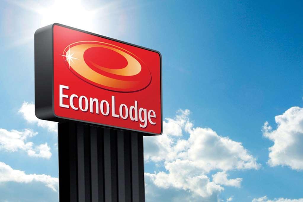 Econo Lodge Мобил Екстериор снимка