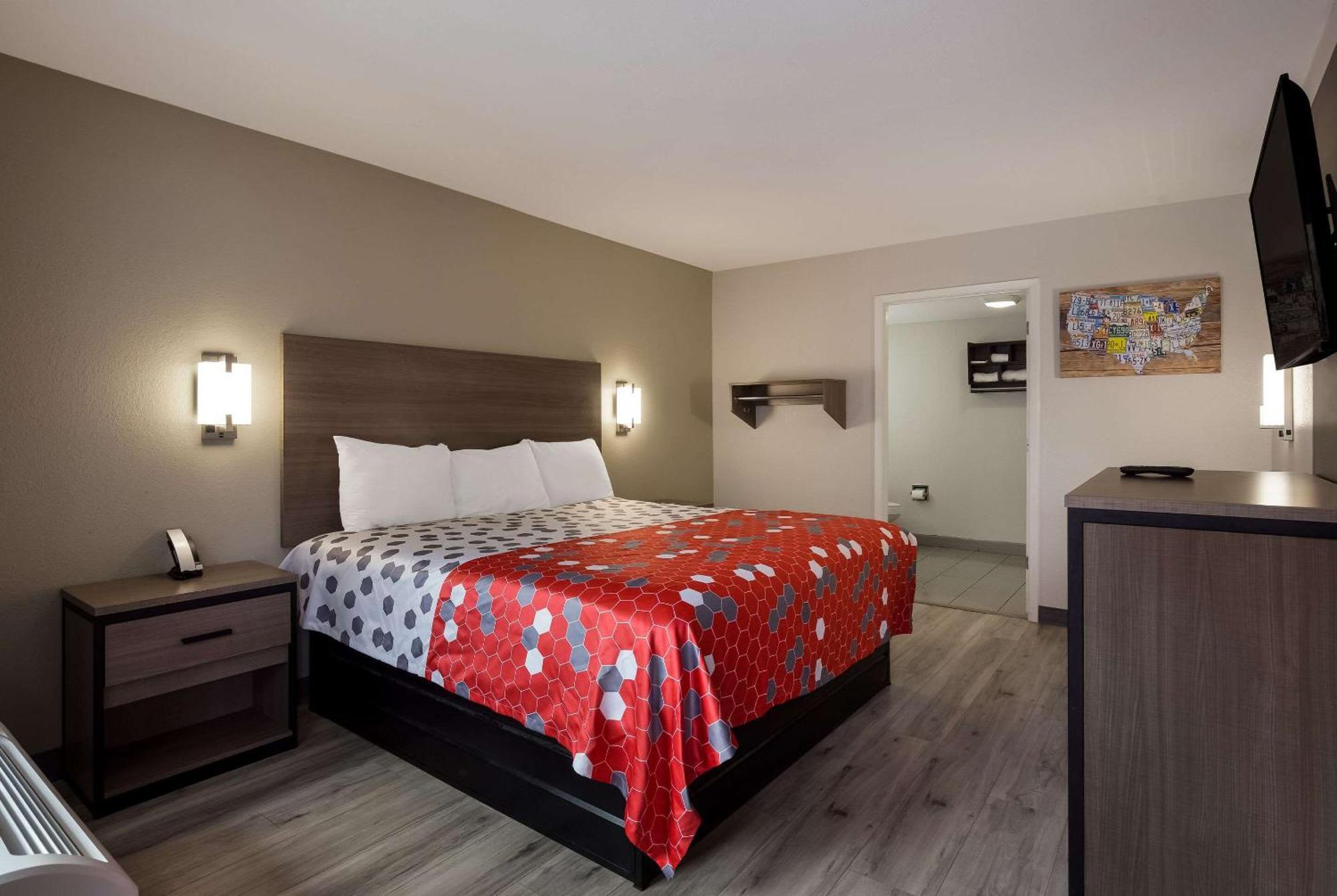 Econo Lodge Мобил Екстериор снимка