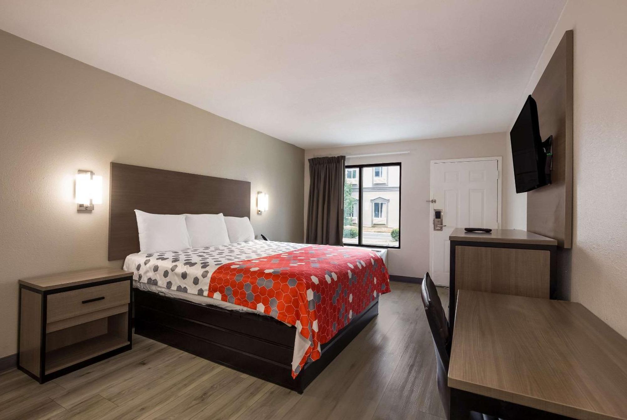 Econo Lodge Мобил Екстериор снимка