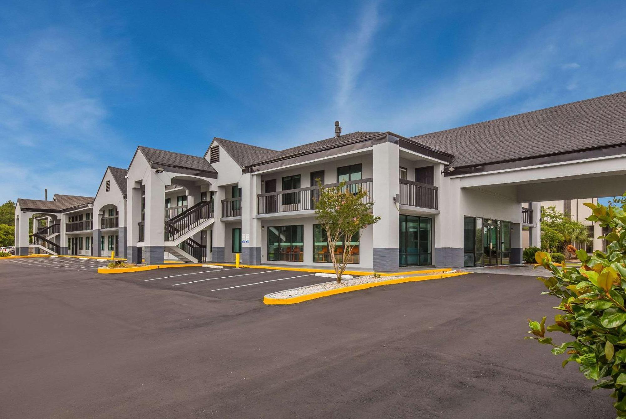 Econo Lodge Мобил Екстериор снимка